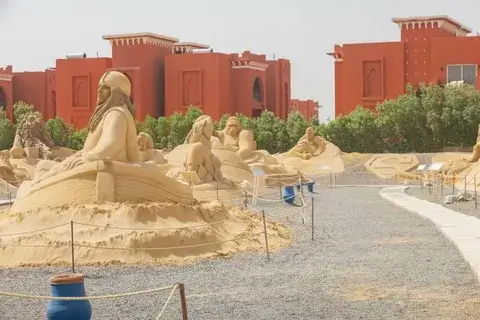 How to Target Foreign Tourists Online Before They Arrive in Egypt